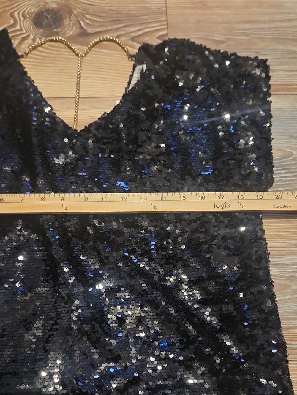 Lavish Black Sequin Top Size Med - Picture 7 of 7